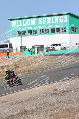 media/Apr-20-2025-AHRMA (Sun) [[393a79c373]]/Race/Group 11 early race/Turn 4b/